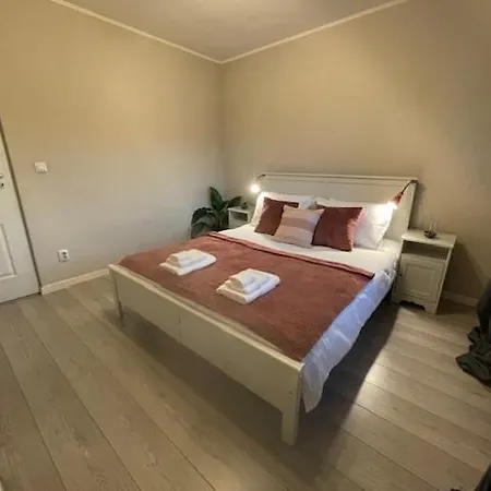 Апартаменти Central Stay Бухарест