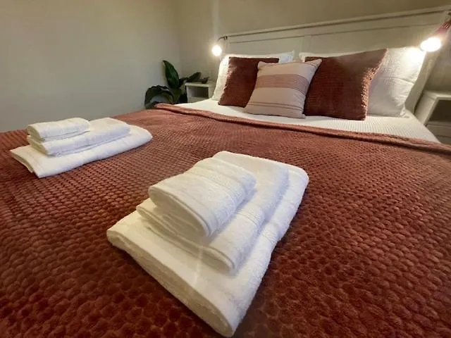 Central Stay Апартаменты *